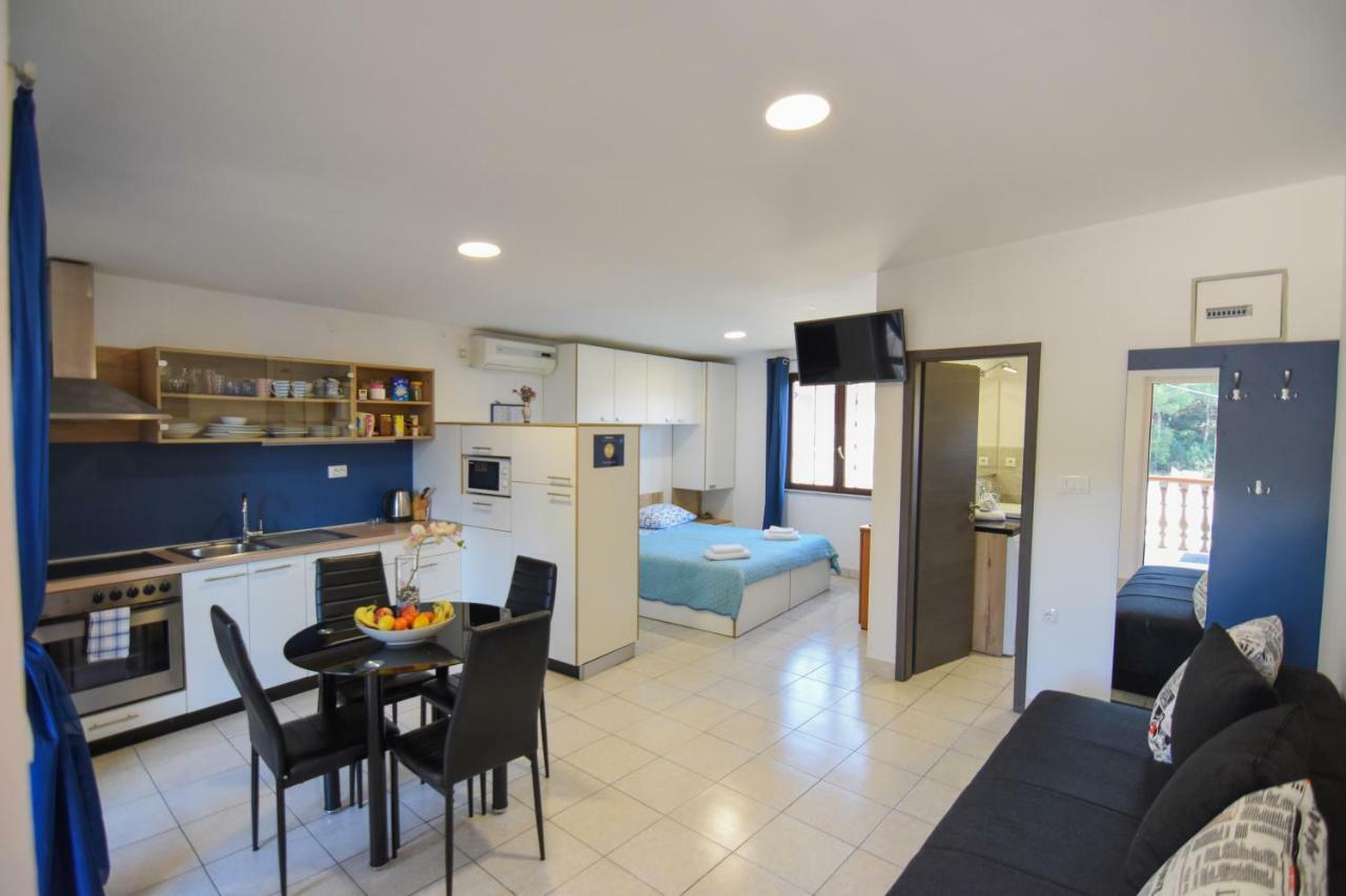 F-Holiday Apartment Zadar Eksteriør bilde